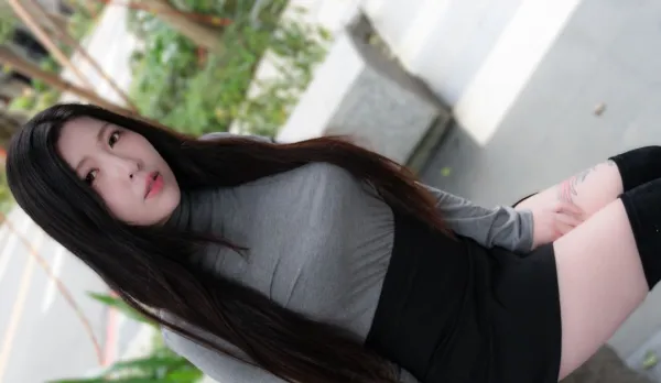 遙控跳蛋H巨乳我再也忍不了了在人群中顫抖不停地高潮晃動的巨乳