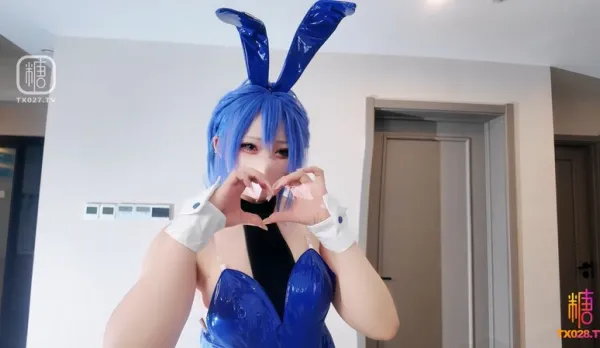 肉感瑜伽高潮到噴水 星野兔