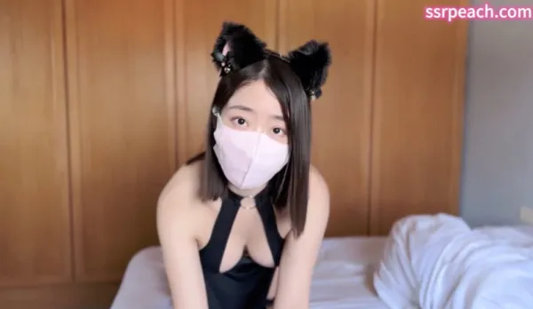 小騷貓的小騷穴將會主宰你 Ellie