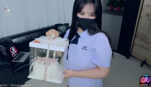 生日當天外賣小哥把我的蛋糕打翻只能用他的肉棒償還 櫻空桃桃