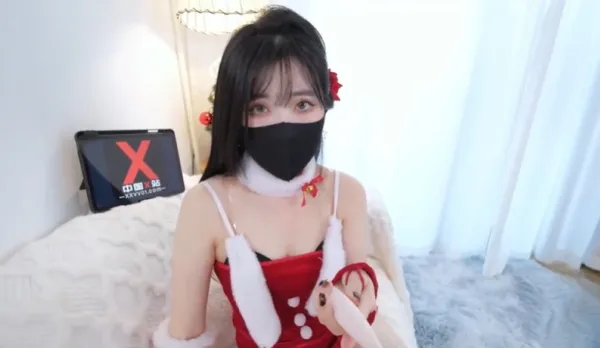 XV014 偷情亂●聖誕夜背著男友被親哥精硬雞巴捅穿