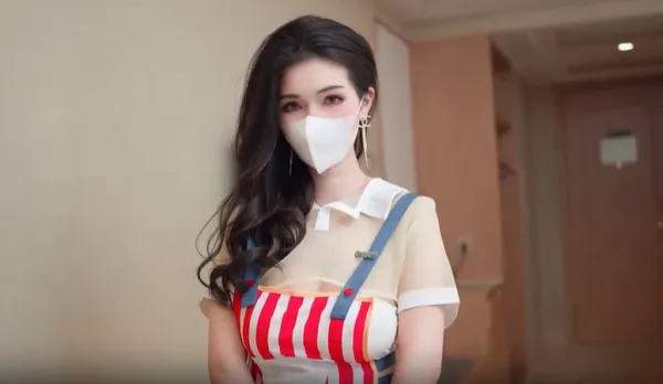 送餐小妹為保工作被顧客凌辱 狐不妖