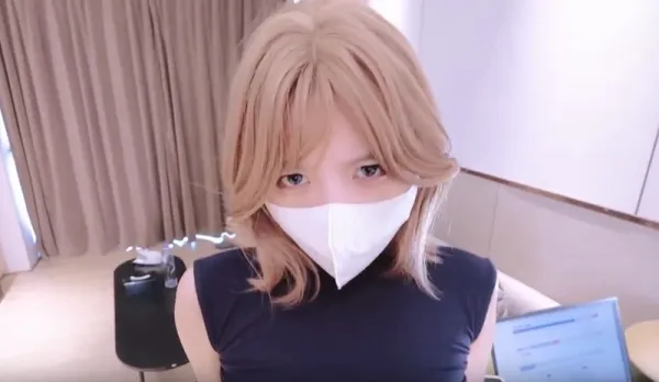 陪老板出差被老板強上 小巧芋艿