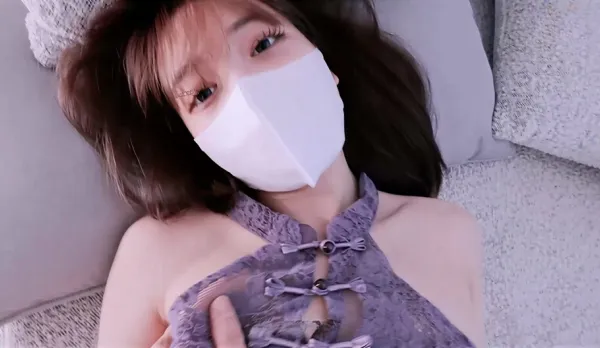 軟男被前女友嫌雞巴不行閨蜜現場驗貨軟雞巴瞬間變硬猛幹騷穴 小巧奶芋