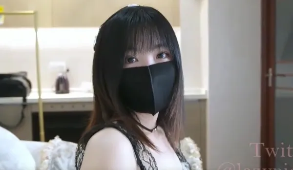 粉嫩白虎巨乳美少女 被姐夫的肉棒征服