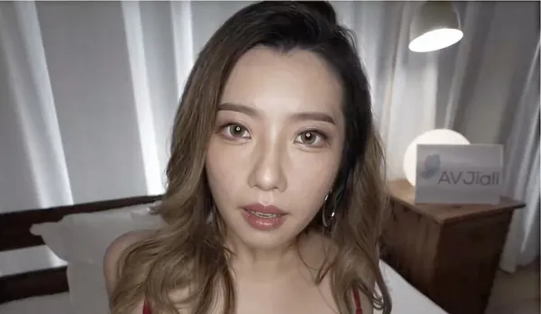 壞女孩琪琪享受真正的性高潮