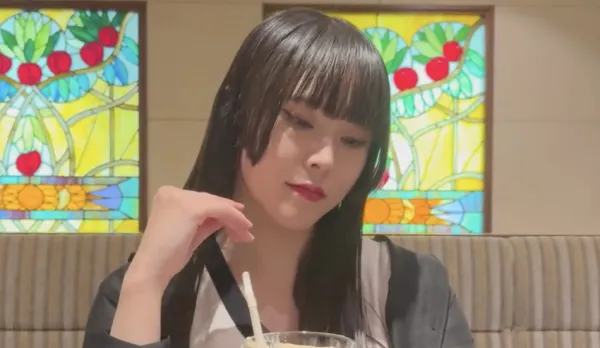 年輕的小女友被美國大屌抽插