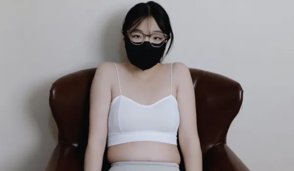 時隔兩個月迎來身高175反差眼鏡娘女大的尺度升級