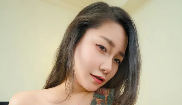 背債人妻的淫亂租約 璐咪