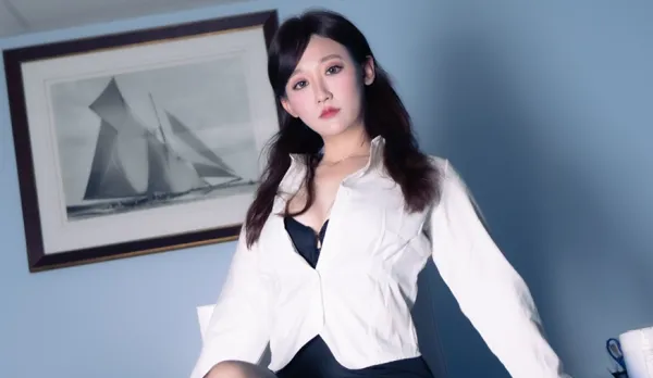 和公司女下屬的禁忌之愛 林千夜