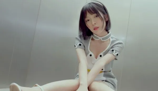 JSBY-0086「客人，請上我」清純日系百貨電梯小姐——工作態度懶散被經理指導一番