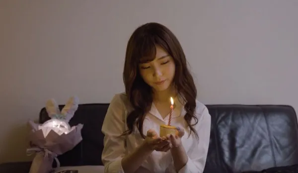 JSBY-0107 你就這樣硬著等我嗎？完全勃起的下體就是痴女菲菲