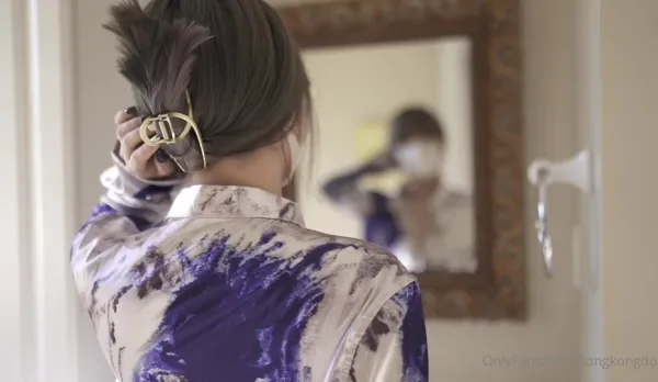 HongKongDoll - 一日女友的漂亮姐姐（中篇）00後碼農沉迷漂亮姐姐