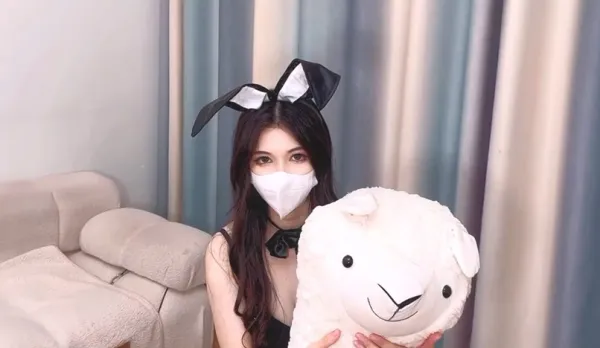 性感兔女郎小姐姐要被大肉棒操死了 狐不妖